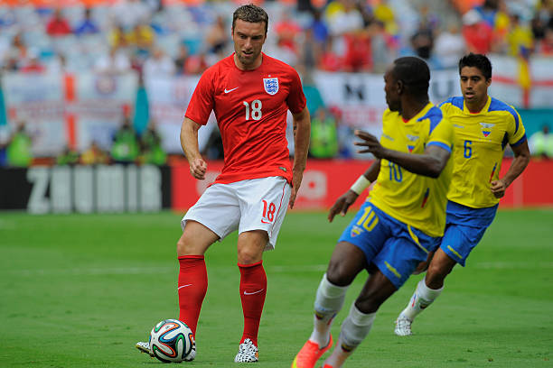 守中更加冷 守中更加冷